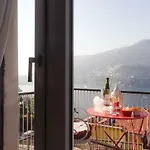 ül Laghèe *